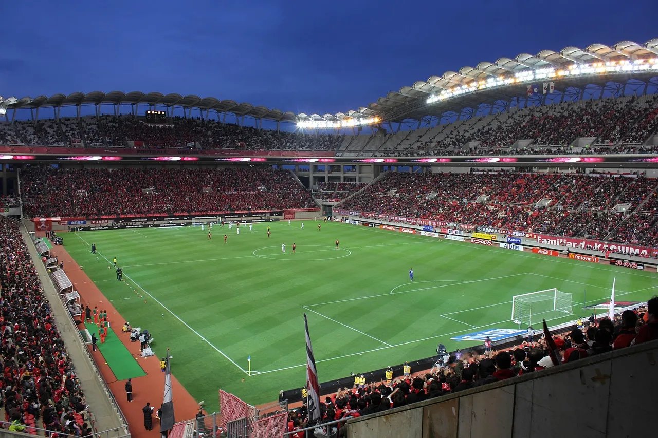 latestsportsbuzz stadium fans watching